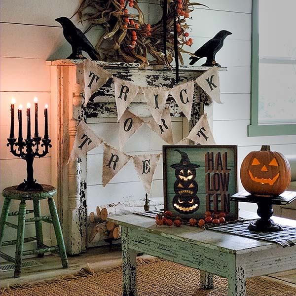 Lighted Jack-O'-Lanterns Wall Sign