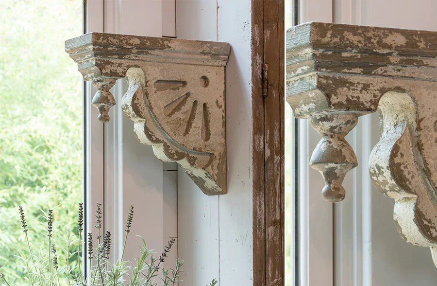 Old General Store Corbel