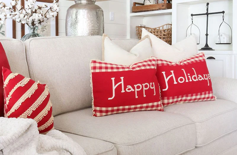 Happy Holidays Pillow Set