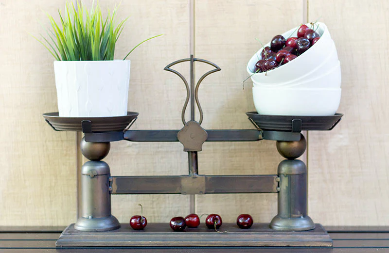 Antiqued Finish Kitchen Scale
